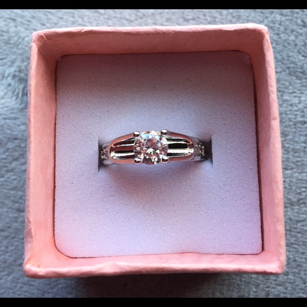 Beautiful sterling silver ring - Picture 7 of 7